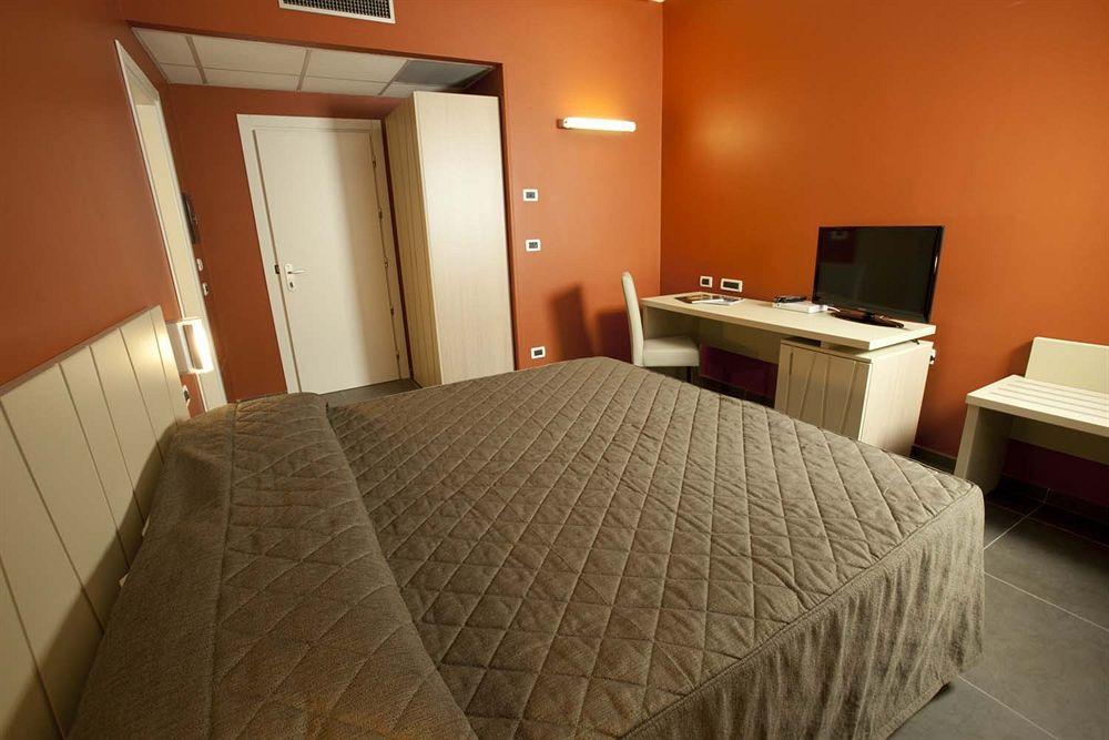 Rolling Hotel Casoria Dış mekan fotoğraf