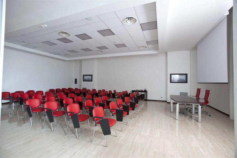 Rolling Hotel Casoria Dış mekan fotoğraf