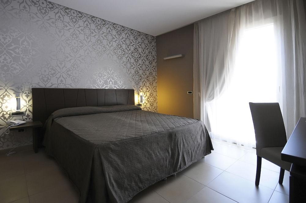 Rolling Hotel Casoria Dış mekan fotoğraf