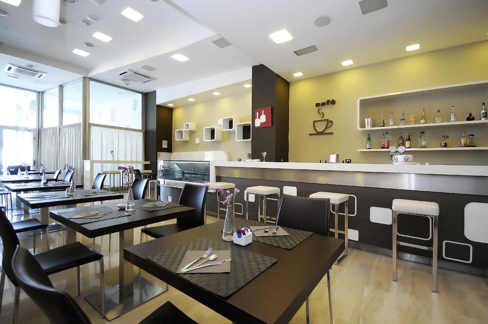 Rolling Hotel Casoria Dış mekan fotoğraf